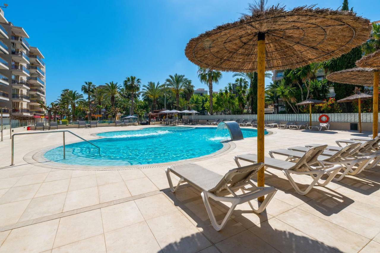 Rentalmar Navarra Family Suites Salou Exterior foto