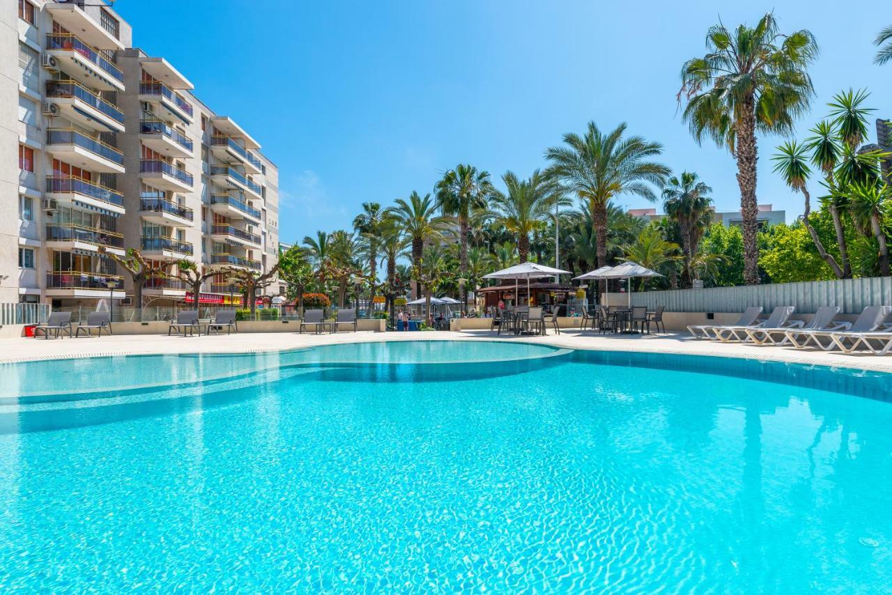 Rentalmar Navarra Family Suites Salou Exterior foto