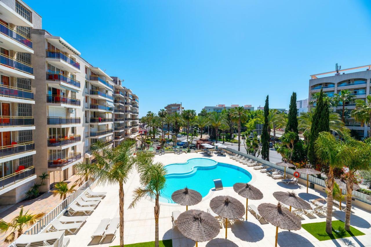 Rentalmar Navarra Family Suites Salou Exterior foto